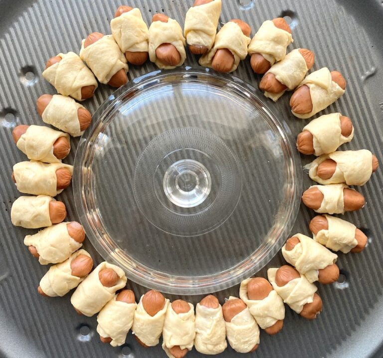 Pigs In A Blanket Wreath Quiche My Grits